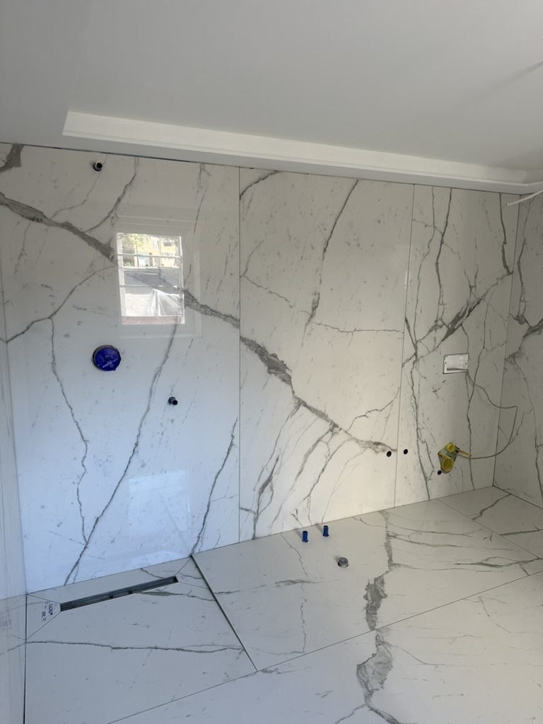 Elegante Wandfliesen – Fliesen-Dessecker GmbH